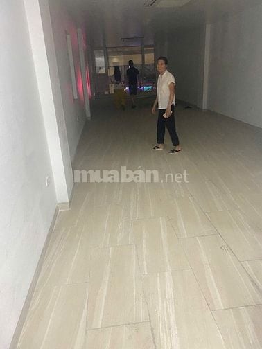 CHO THUÊ NHÀ MỚI ĐẸP 6 TẦNG THANG MÁY QUANG TRUNG HÀ ĐÔNG