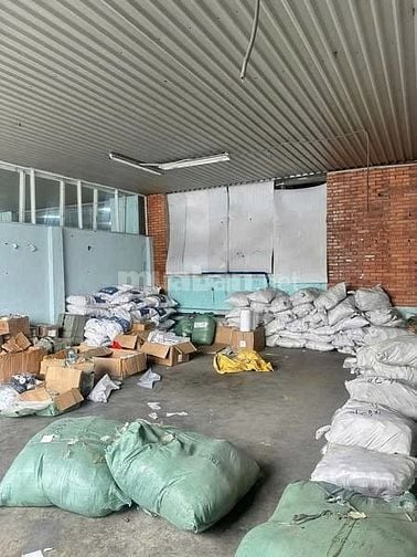 Cho thuê kho mặt tiền Phan Văn Trị P.11 Quận Bình Thạnh_DT:1.560m2