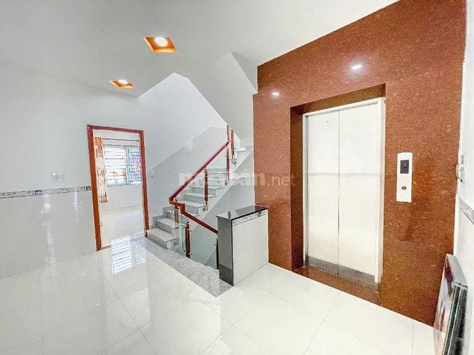 Bán gấp nhà 5 lầu - mặt tiền Hà Huy Giáp- chính chủ