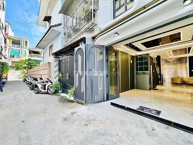Bán gấp nhà riêng đường Nguyễn Văn Hưởng, Thảo Điền, Q2. Chỉ 2,5tỷ. 