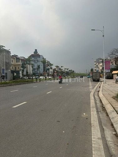 Chính chủ bán đất Mặt phố Nguyễn Gia Bồng-Ngọc Thuỵ 465m² mặt tiền 25m