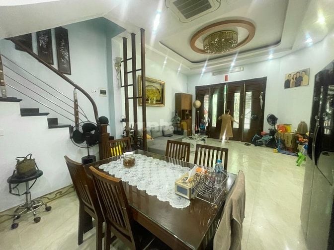 Hiếm bán nhà Mỹ Đình DT sử  dụng 68m2 nhỉnh 7 tỷ, lô góc