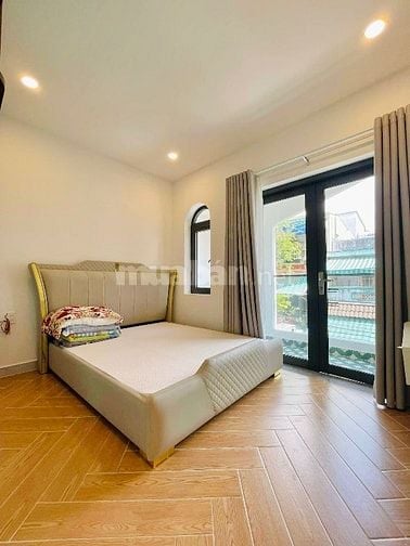 Bán nhà 2 tầng mới đẹp, ngay An Dương Vương - Võ Văn Kiệt, chỉ 5 tỷ.