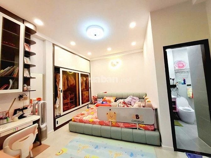 Nhà đẹp hoàn công nhà đường Hoàng Diệu,Phú Nhuận.Cạnh THCS Ngô Tất Tố