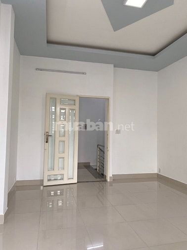 cần bán căn nhà DT 40m2, Lê Văn Qưới,Bình Tân giá 3ty1,SHR,hẻm oto 