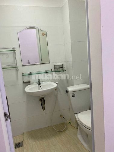 cần bán căn nhà DT 40m2, Lê Văn Qưới,Bình Tân giá 3ty1,SHR,hẻm oto 
