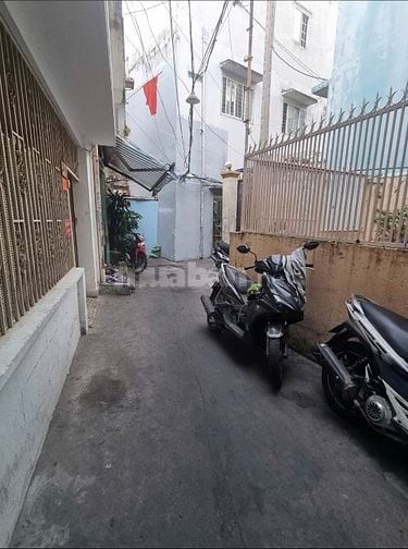Hẻm CMT8 Gần Lan Anh,Thông ra NG Phúc Nguyên Nở Hậu 5,3m,Hợp xây Mới 