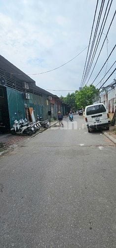 Cho thuê kho mới xây 230m2 trang bị đầy đủ đằng sau Metro Hoàng Mai 