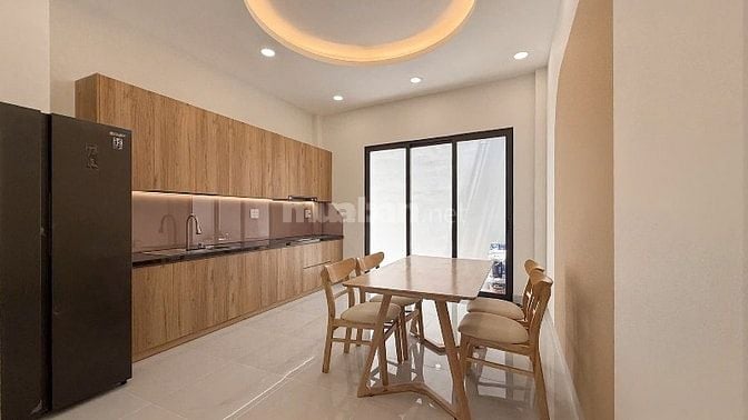 BÁN NHÀ ĐƯỜNG NGUYỄN TRỌNG TUYỂN, Q. PHÚ NHUẬN 