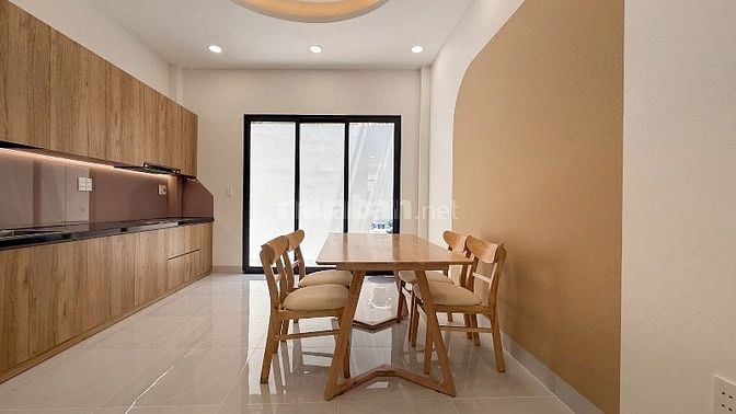 BÁN NHÀ ĐƯỜNG NGUYỄN TRỌNG TUYỂN, Q. PHÚ NHUẬN 