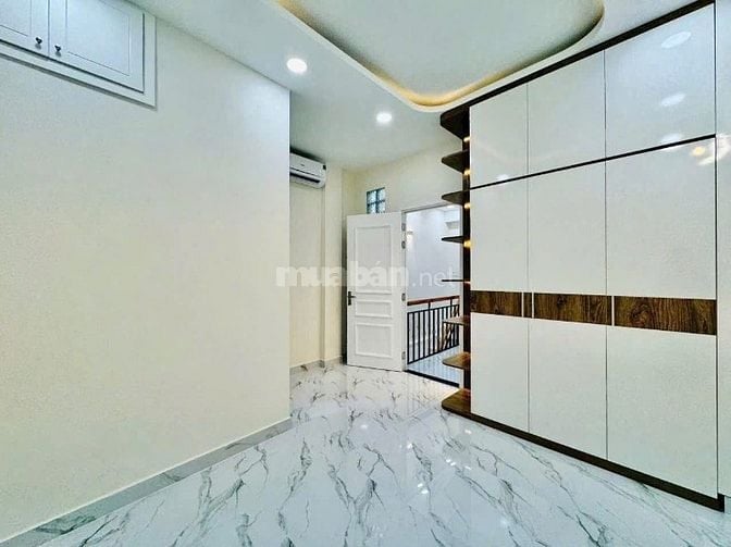  Nhà Xịn, Giá Cực Yêu 34m2 ngay Lạc Long Quân, Tân Bình chỉ 1 tỷ 860