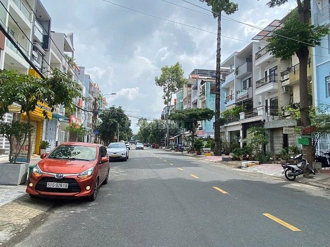 Cho thuê nhà đường số 24a, Bình Tân Tên Lửa, 4,5x20m, 2 lầu, 17 triệu