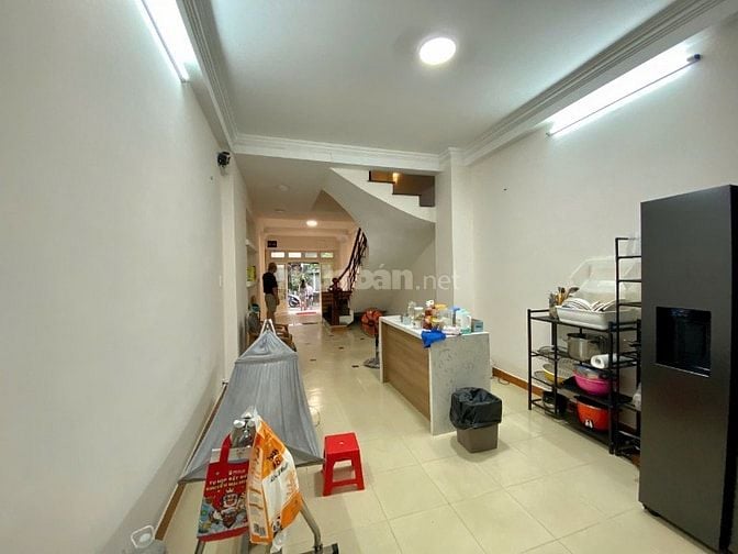 NGUYÊN CĂN 3 LẦU HẺM XE TẢI NGUYỄN HỮU CẢNH P22 BÌNH THẠNH