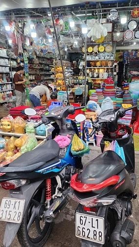✅Sang lại cửa hàng gia dụng ngay chợ Bà Hom 