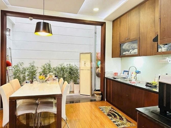 Nhà Bùi Tư Toàn,5x17,đang cho thuê 12tr, ra gấp 1ty650