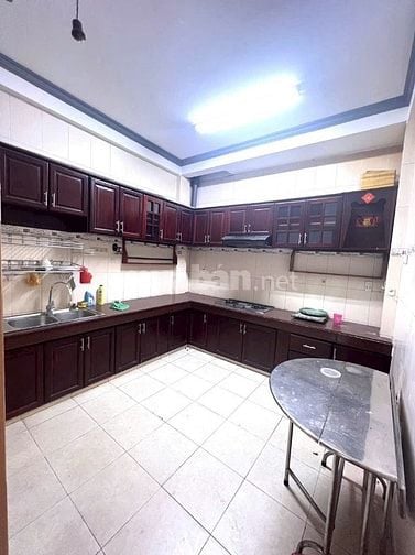 Bán nhà mặt tiền Lạc Long Quân, Q11 – 5 tầng, 7PN, giá 8.88 tỷ