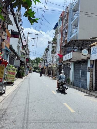 Mặt Tiền Ngay Chợ Sơn Kỳ, Tân Phú,Đường 10M, 64M2, 3 Tầng,Chỉ Hơn 8 Ty