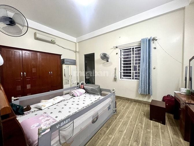 TRUNG TÂM GÒ VẤP - HẺM 6m THÔNG - 4.5 x 18 - 4 TẦNG - 8.9 TỶ
