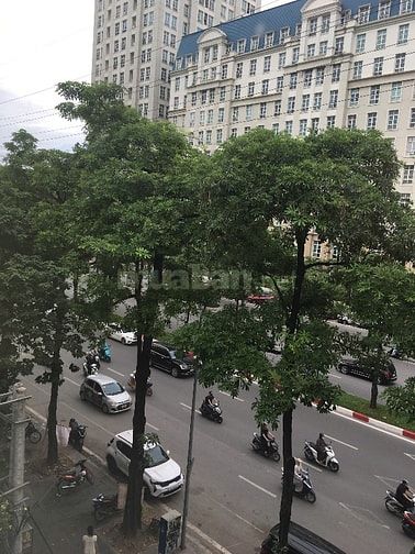 Cho thuê nhà nguyên căn 4tầng 35m2 mặt đường Mễ Trì đối diện The Manor