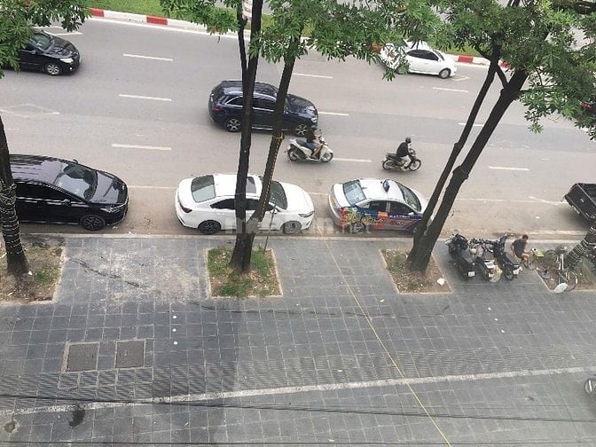 Cho thuê nhà nguyên căn 4tầng 35m2 mặt đường Mễ Trì đối diện The Manor