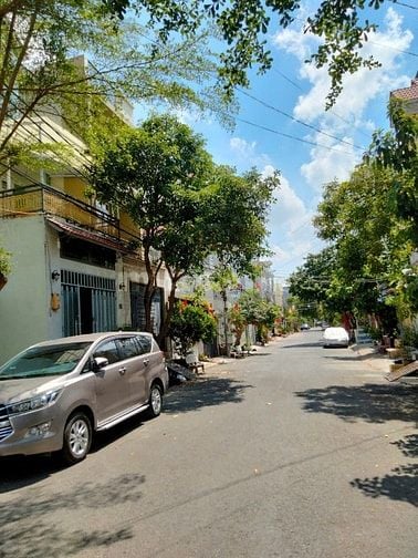 Bán nhà chính chủ - vị trí đẹp