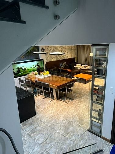Cần bán gấp nhà khu nội bộ ngay Lê Văn Sỹ- Tân Canh, Tân Bình