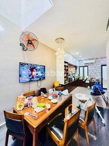 KDC NAM HÙNG VƯƠNG - 4 TẦNG - 4M X 16M - 4PN KHÉP KÍN - SÂN THƯỢNG