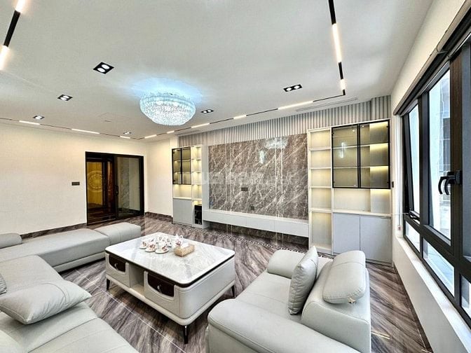 Bán nhà Tây Hồ 100m2, 7 tầng, thang máy, ngõ thông, ô tô ra vào. 28 tỷ