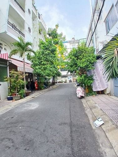 NHÀ BÁN MT BÌNH PHÚ, QUẬN 6 (4 X 18) 5 TẦNG. GIÁ 10,9 TỶ
