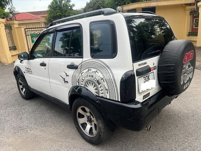 Bán xe Grand Vitara 2.0L máy xằng 2 cầu,số tự động,đời 2003,nhập Nhật