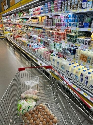 TUYỂN NHÂN VIÊN BÁN HÀNG, TRỰC QUẦY