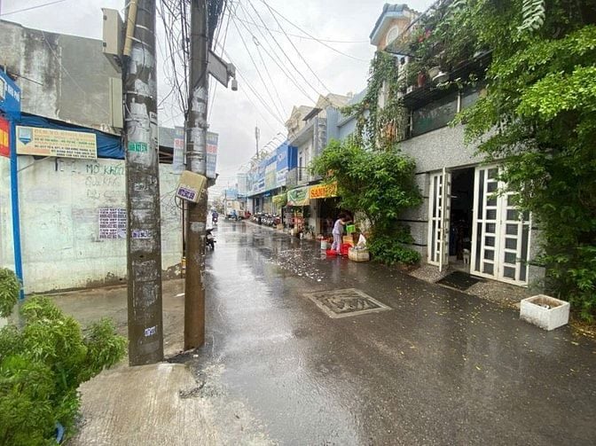 Cần bán gấp nhà mặt tiền Đông Hưng Thuận 05, Quận 12, 5,6x11m, 4tỷ500