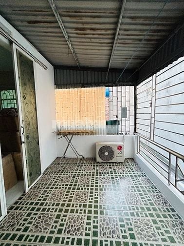MỘT NHÀ RA PHỐ BẠCH MAI-ĐẦU PHỐ HUẾ-DT18m / 5TẦNG-Ở NGAY-CHỈ HƠN 2TỶ