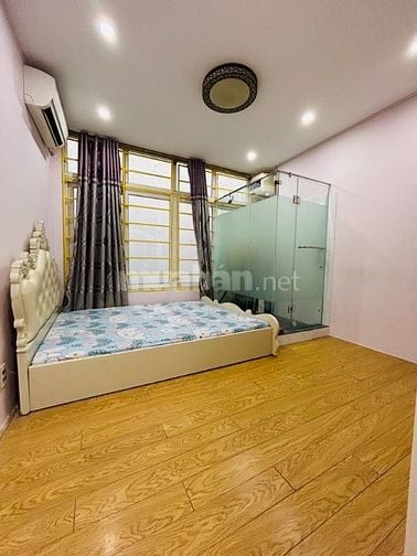 MỘT NHÀ RA PHỐ BẠCH MAI-ĐẦU PHỐ HUẾ-DT18m / 5TẦNG-Ở NGAY-CHỈ HƠN 2TỶ