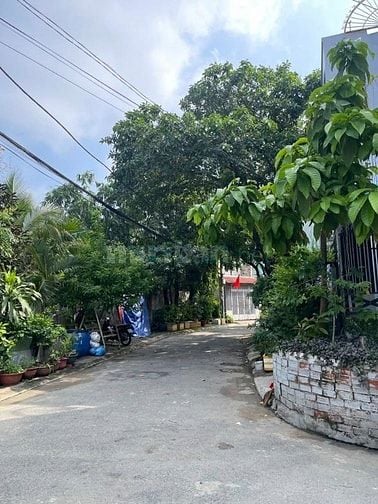 NHÀ ĐẸP 3 TẦNG MUA VỀ Ở NGAY - NGAY CHỢ, CÔNG VIÊN, TRƯỜNG HỌC 