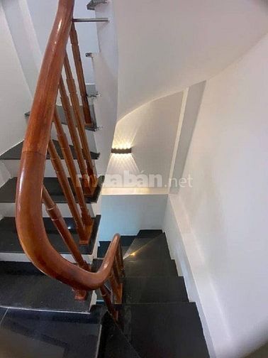1 NHÀ RA ÔTÔ-PHỐ NGUYỄN CAO-FULL NỘI THẤT ĐẸP-25m / 4TẦNG-HƠN 5TỶ