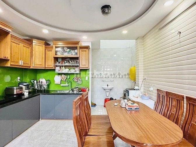 Bán nhà, KHU VÍP PHÂN LÔ, SÓT LẠI , DT 4M X 14M ĐƯỜNG Ô TÔ XE TẢI, 