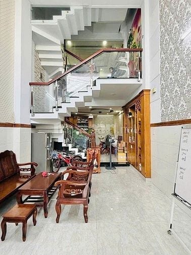 Bán nhà, KHU VÍP PHÂN LÔ, SÓT LẠI , DT 4M X 14M ĐƯỜNG Ô TÔ XE TẢI, 