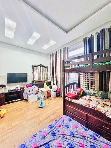 Khu Tên Lửa - 5 tầng - ngang 5m x 18m - Gần Aeon Mall Bình Tân