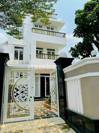 Bán nhà dự án Gia Hòa mặt đường Nguyễn Đình Thi Quận 9 (254m2) 25 tỷ