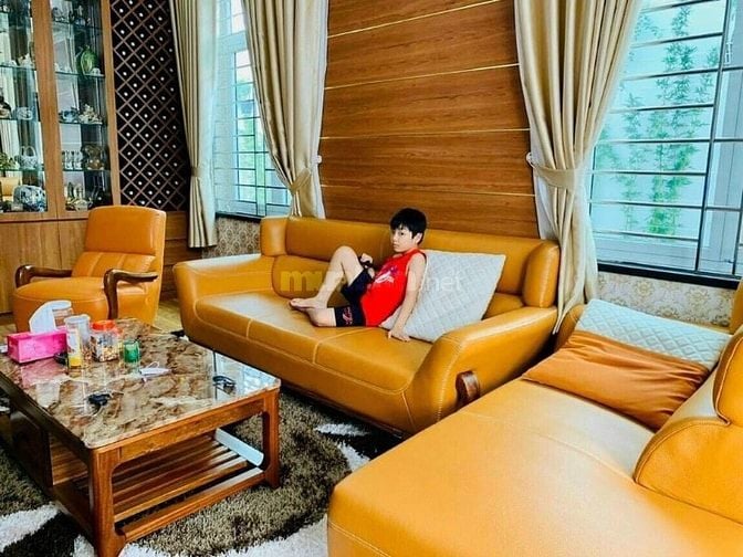 Bán nhà dự án Gia Hòa mặt đường Nguyễn Đình Thi Quận 9 (254m2) 25 tỷ