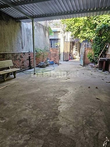 CẦN TIỀN TRẢ NỢ BÁN GẤP ĐẤT 100m² TẶNG NHÀ NÁT Ở TÂN THÔNG HỘI, CỦ CHI