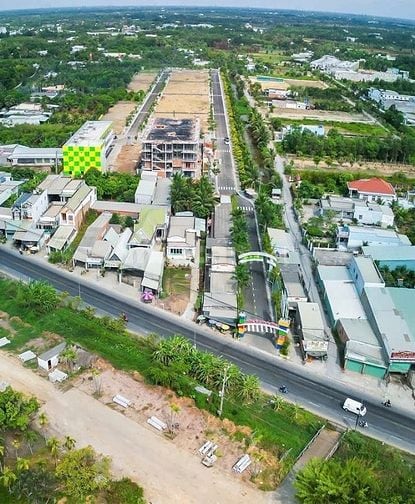 Chính chủ cần ra lô đất tại thị trấn Đức Hoà, Long An, 3 mặt tiền sông