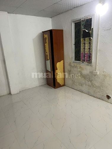  chính chủ cho thuê căn nhà số 7 ngõ 220 phố Bạch Mai, diện tích 80 m2