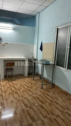 Cho thuê nhà cấp 4, đường kiệt vào 3 ô tô tránh nhau, wifi miễn phí