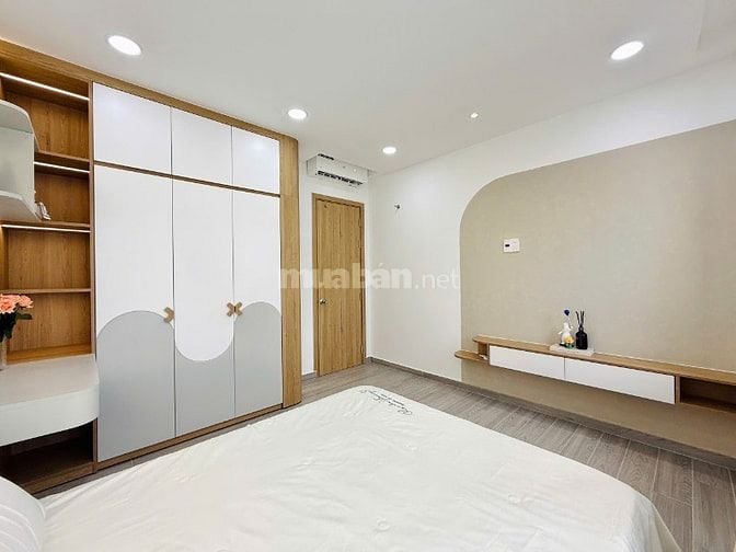 BÁN CĂN NHÀ MỚI XÂY ĐÚC 2LẦU SÂN THƯỢNG NGAY TRUNG TÂM GÒ VẤP