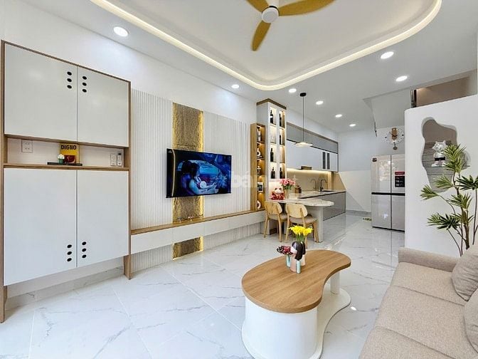 BÁN CĂN NHÀ MỚI XÂY ĐÚC 2LẦU SÂN THƯỢNG NGAY TRUNG TÂM GÒ VẤP