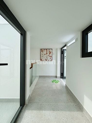 BÁN CĂN NHÀ MỚI XÂY ĐÚC 2LẦU SÂN THƯỢNG NGAY TRUNG TÂM GÒ VẤP