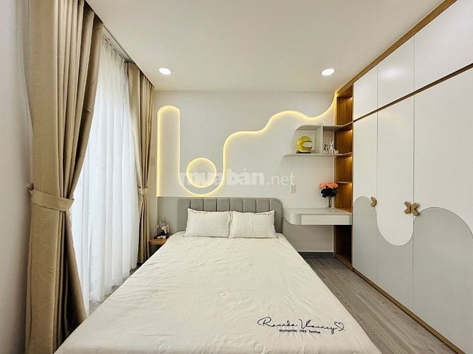 BÁN CĂN NHÀ MỚI XÂY ĐÚC 2LẦU SÂN THƯỢNG NGAY TRUNG TÂM GÒ VẤP
