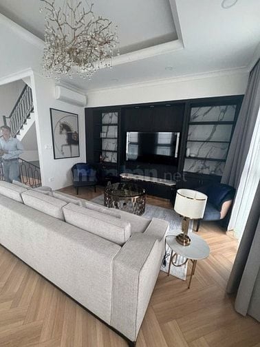 Nhà MT đường 3/2 cổng vinhomes Hậu Nghĩa dt 5x22 giá tổng 7,5 tỷ SHR